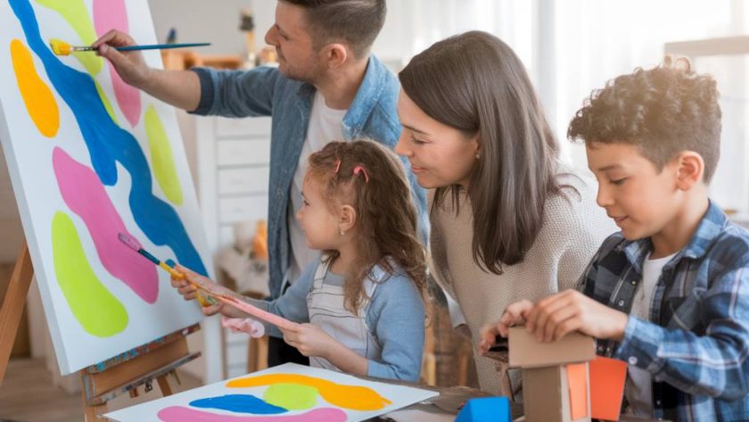 Activités créatives en famille : 5 idées pour des moments inoubliables avec vos enfants